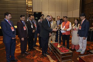 Dr.Dinesh Dua
